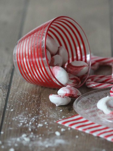 meringues version candy cane,meringues candy cane,candy cane meringues