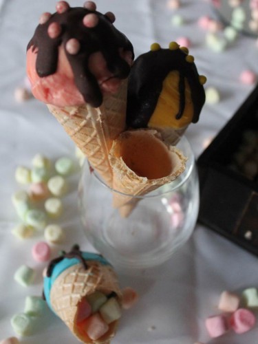 cornet de glace surprise,ice cream cone surprise,pinata cornet de glace,cornet de glace version pinata